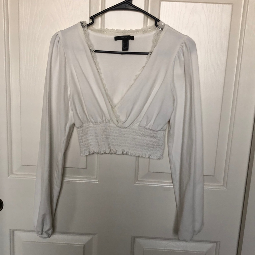 NWOT Forever 21 Cream Cropped Long Sleeve Deep V-Neck w/ Lace Trim, Size Small